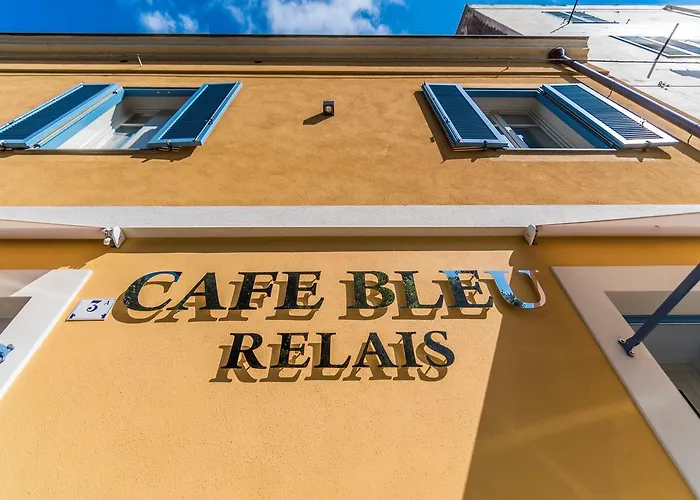 Cafe Bleu Relais